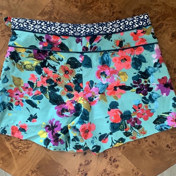 Cotton Floral Shorts - Picture 3 of 7